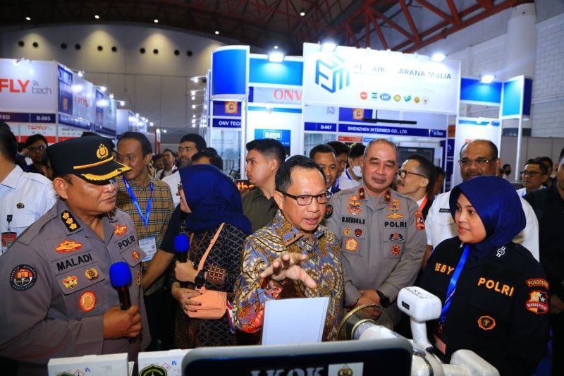 Polri pamerkan peralatan cangih di pameran ITE 2023 Polri pamerkan peralatan cangih di pameran ITE 2023