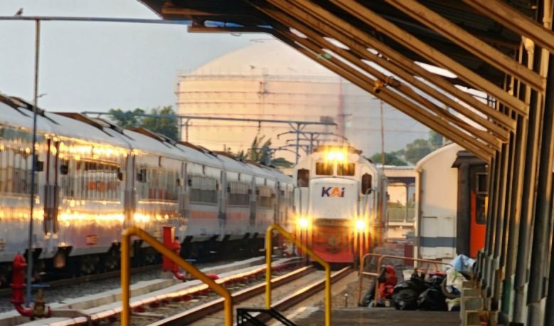 KAI siapkan sistem peringatan dini di 3 perlintasan Daop Semarang