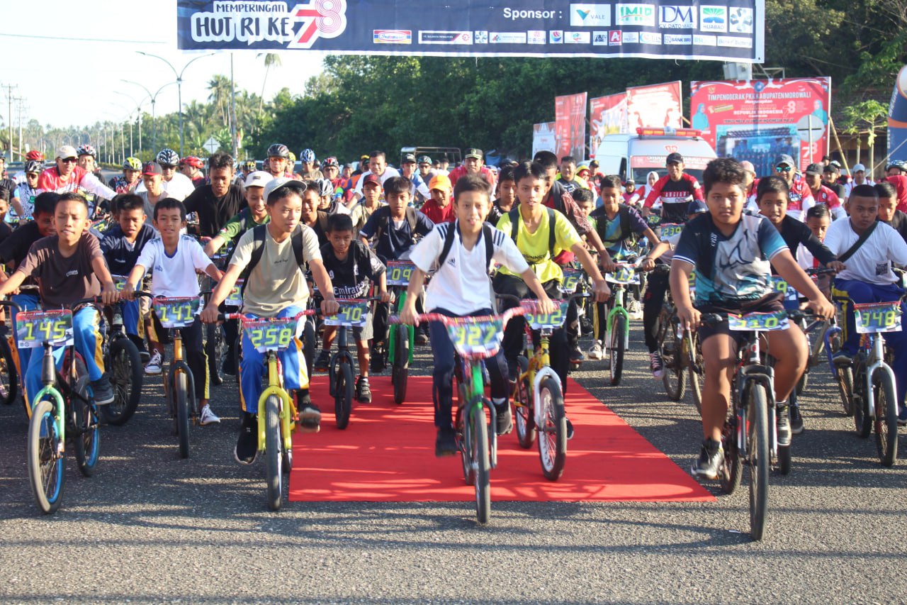 1.200 pencinta sepeda bersama Kodim 1311/Morowali gelar gowes dan fun run 1.200 pencinta sepeda bersama Kodim 1311/Morowali gelar gowes dan fun runÂ
