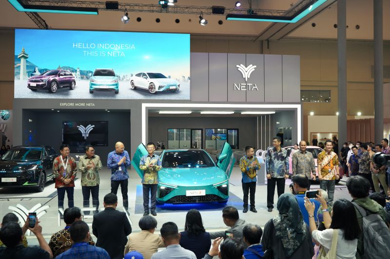 NETA umumkan harga pre-book NETA V hanya 300-an juta selama GIIAS 2023 NETA umumkan harga pre-book NETA V hanya 300-an juta selama GIIAS 2023