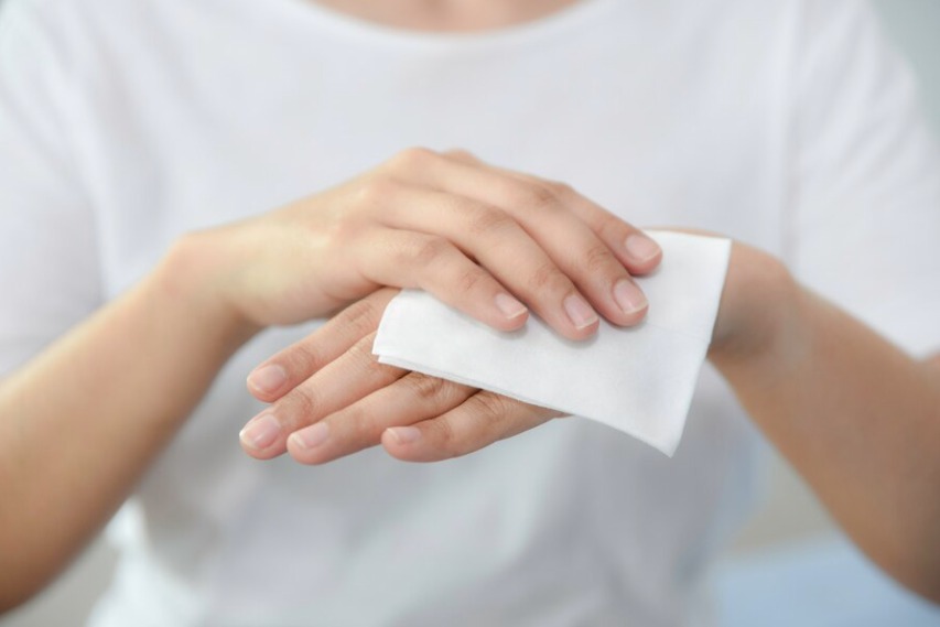 Menjawab ketidakpuasan konsumen dengan Kirey Care, Antibacterial Wipes yang stylish