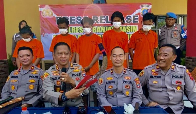 Polisi ringkus komplotan pembunuhan berencana di Banjarmasin Polisi ringkus komplotan pembunuhan berencana di Banjarmasin