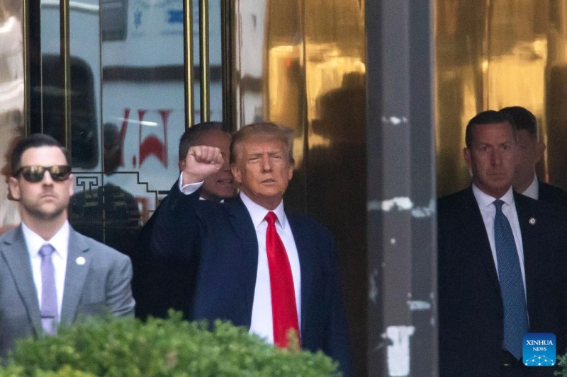 Trump mendekam di penjara AS selama 20 menit Trump mendekam di penjara AS selama 20 menit