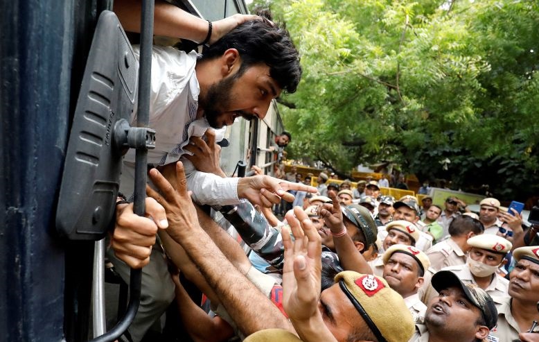 Dua orang tewas dalam bentrokan Hindu-Muslim di India