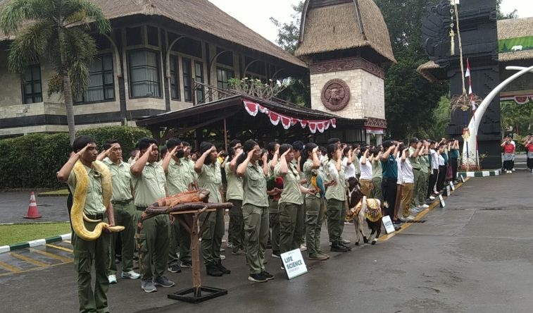 Gajah dan kambing ikuti upacara HUT ke-78 Kemerdekaan RI di Bali