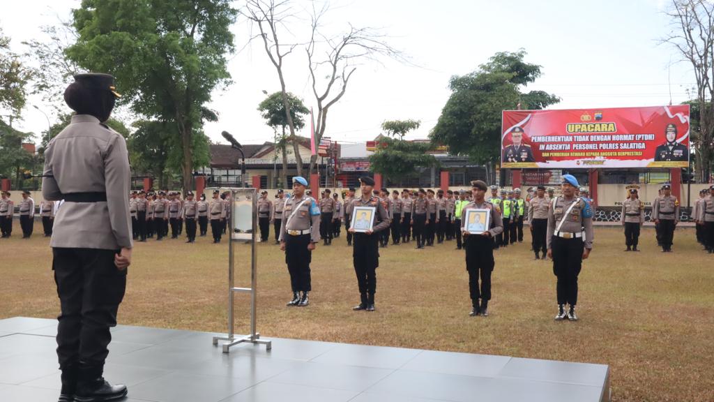 Indisipliner, dua anggota polisi Polres Salatiga dipecat