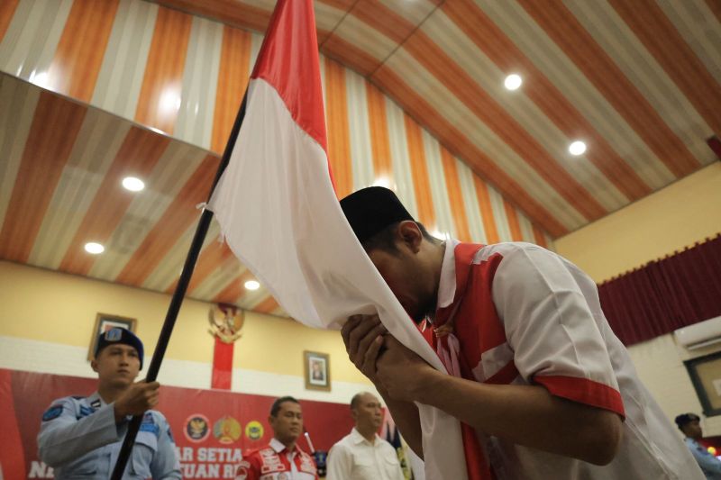 Dua narapidana terorisme Lapas I Madiun berikrar setia kepada NKRI Dua narapidana terorisme Lapas I Madiun berikrar setia kepada NKRI
