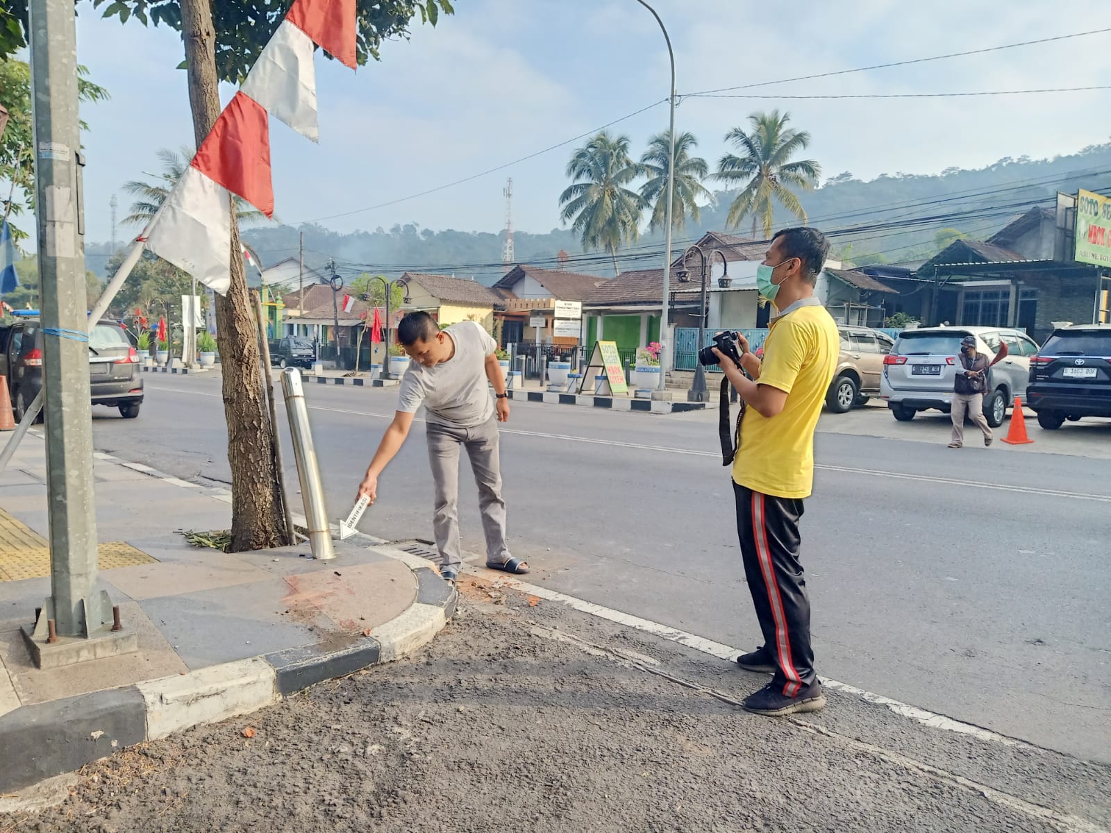 Polres Salatiga selidiki kasus pengeroyokan dengan senjata tajam sebabkan satu korban kritis Polres Salatiga selidiki kasus pengeroyokan dengan senjata tajam sebabkan satu korban kritis