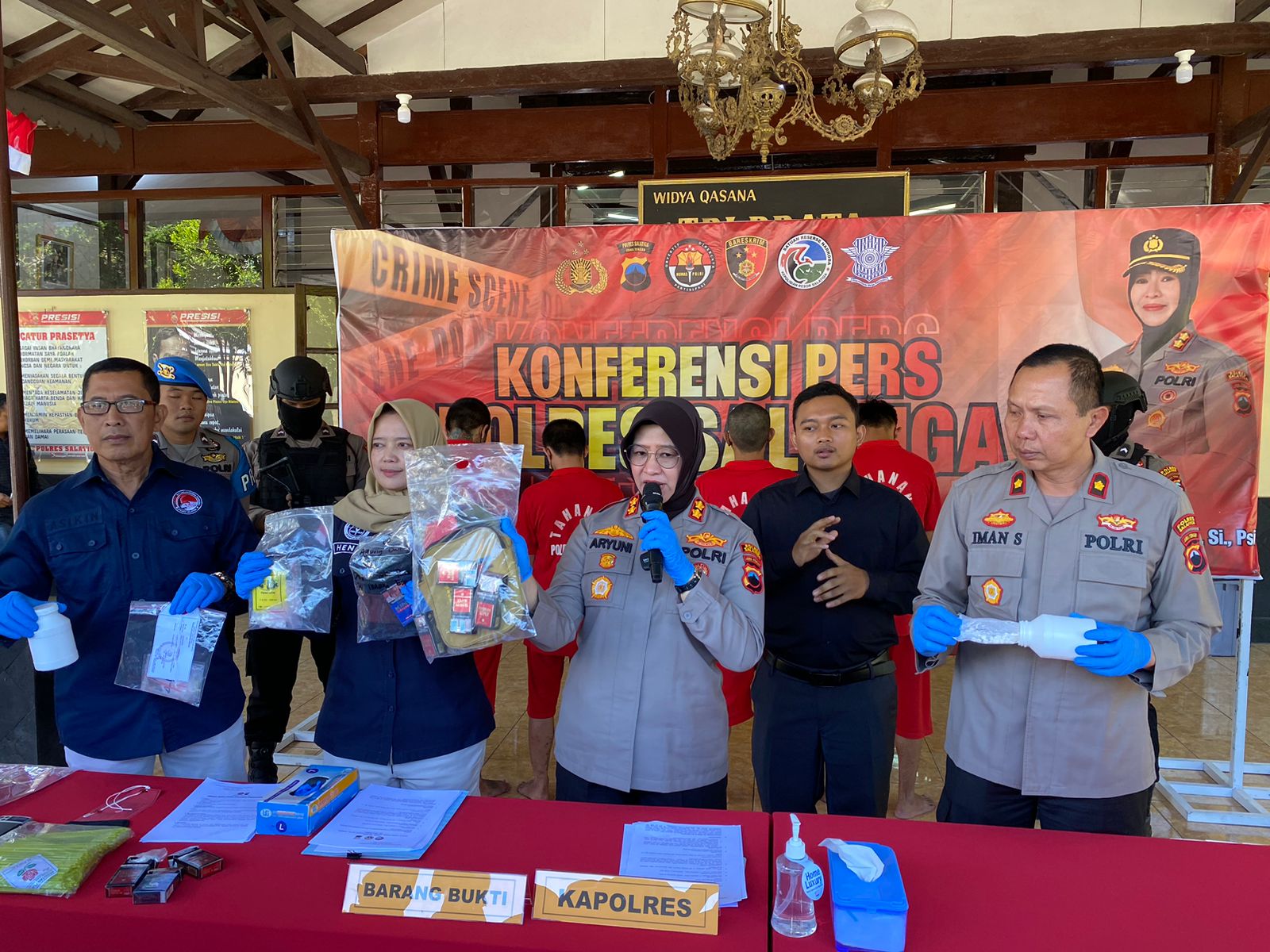 Polres Salatiga amankan 4 tersangka kasus narkotika Polres Salatiga amankan 4 tersangka kasus narkotika