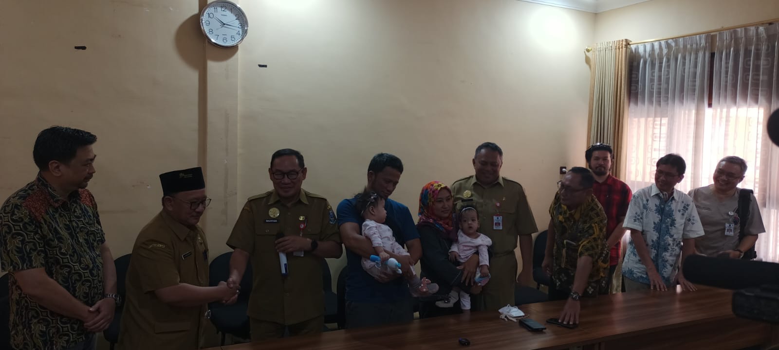 Kondisi membaik dan hindari infeksi, kembar siam Aisah-Aliyah diperbolehkan pulang Kondisi membaik dan hindari infeksi, kembar siam Aisah-Aliyah diperbolehkan pulang