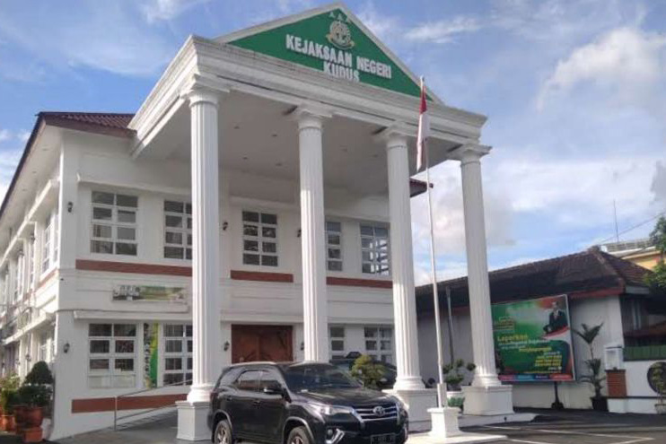 Kejari Kudus masih periksa saksi kasus penyalahgunaan dana KONI Kejari Kudus masih periksa saksi kasus penyalahgunaan dana KONI