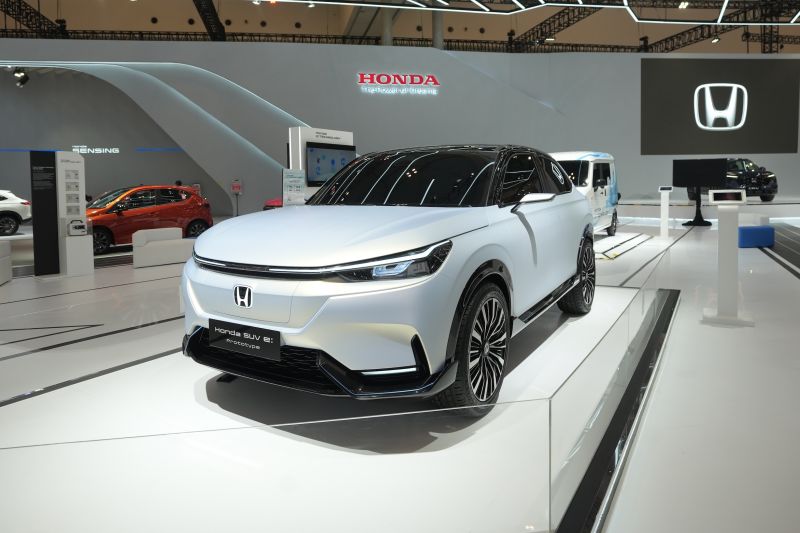 Mobil konsep Honda SUV e:Prototype ditampilkan perdana di Indonesia Mobil konsep Honda SUV e:Prototype ditampilkan perdana di Indonesia