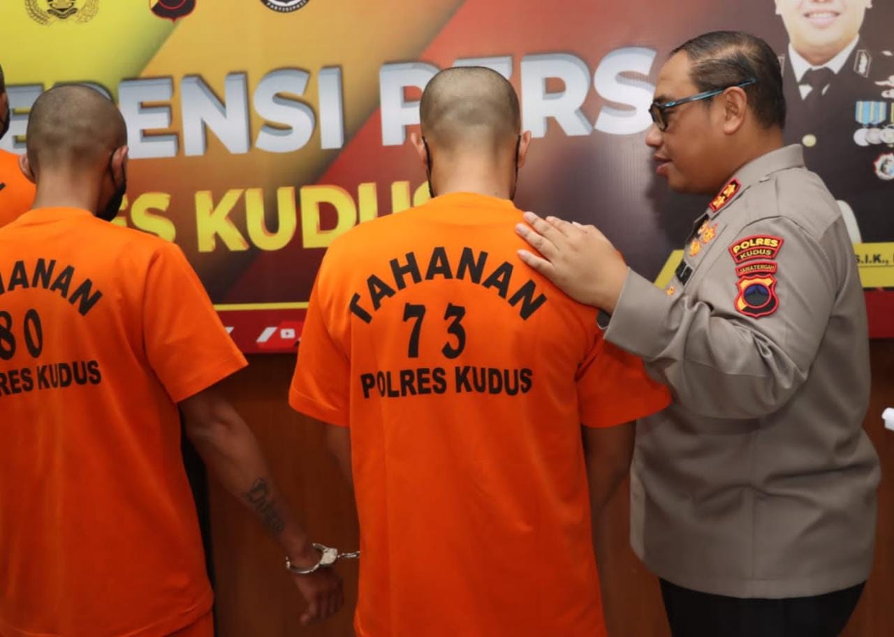 Dua orang pengedar sabu warga Cilegon dan Pati ditangkap aparat Polres Kudus