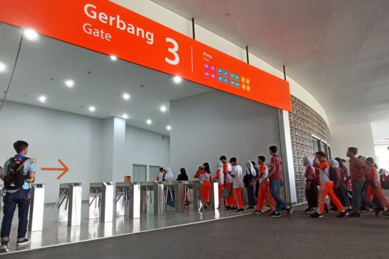 Ribuan pelajar SMAN Jakarta berkesempatan tonton Piala Dunia FIBA Ribuan pelajar SMAN Jakarta berkesempatan tonton Piala Dunia FIBA