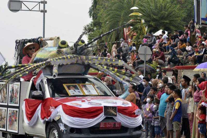 Pemprov Lampung gelar pawai kendaraan hias dalam rangka HUT Ke-78 RI