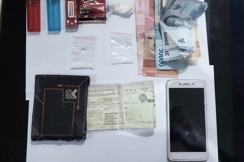 Polres Malang tangkap residivis kasus narkoba edarkan sabu Polres Malang tangkap residivis kasus narkoba edarkan sabu