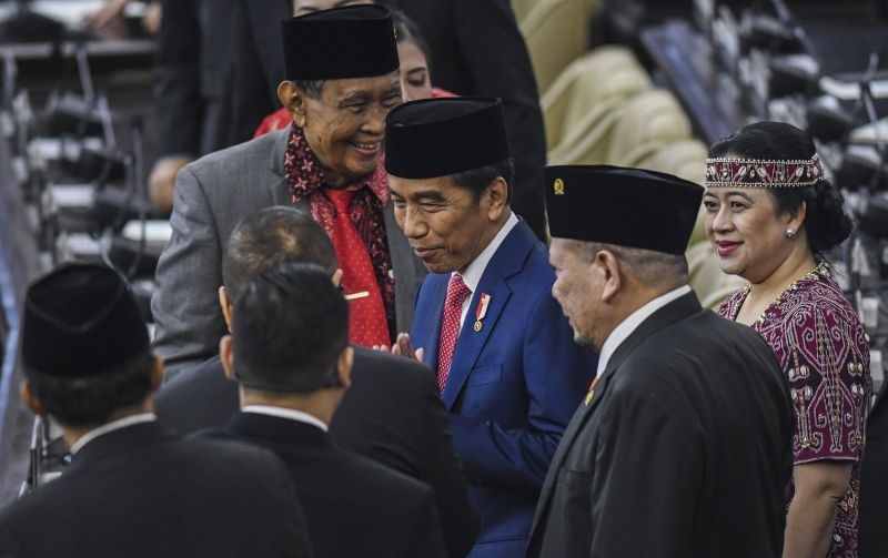 Jokowi katakan RAPBN 2024 usulkan gaji ASN/TNI/Polri naik 8 persen