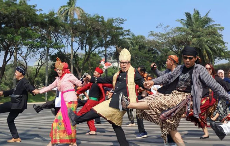 TMII gelar Karnaval Nusantara saat HUT RI