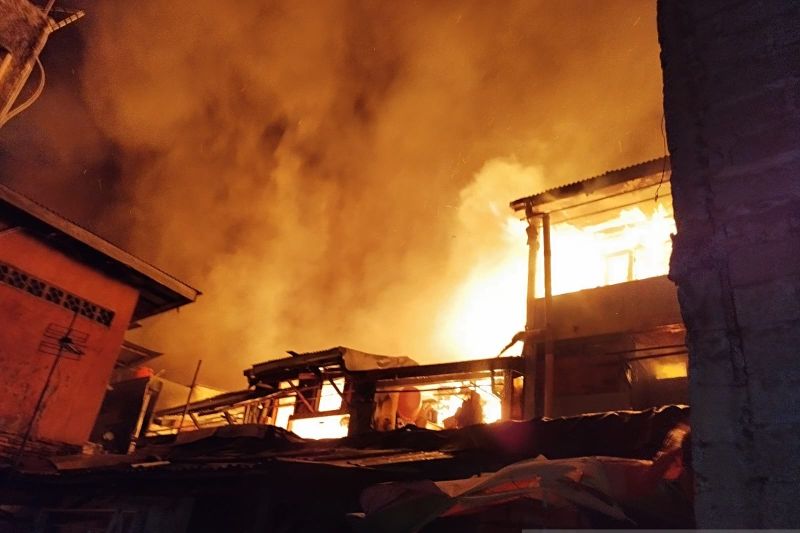 Gulkarmat duga penyebab kebakaran Petojo karena ledakan kompor gas Gulkarmat duga penyebab kebakaran Petojo karena ledakan kompor gas