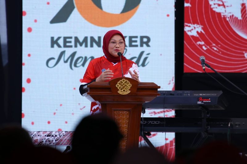 Kemnaker masih kaji terkait wacana WFH seiring polusi di Jakarta Kemnaker masih kaji terkait wacana WFH seiring polusi di Jakarta