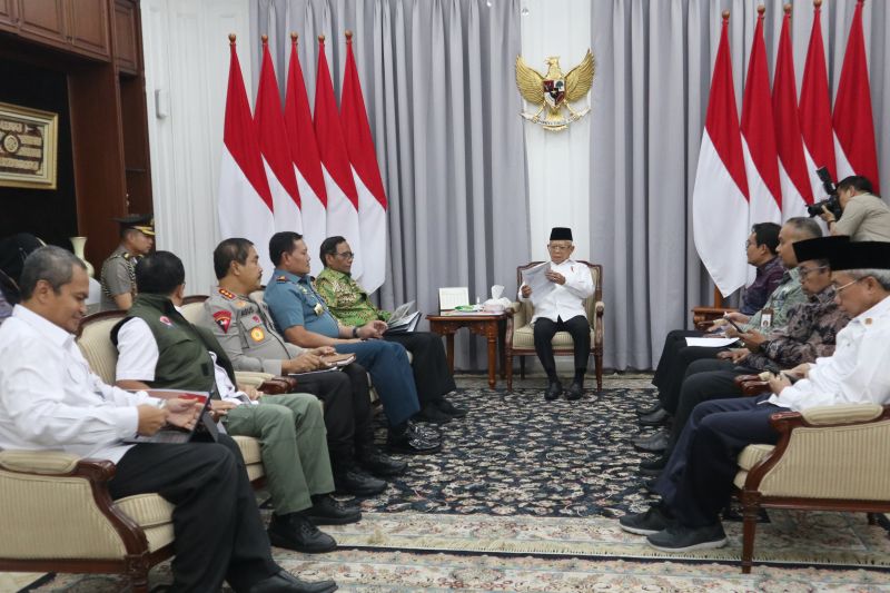 Wapres perintahkan alternatif penyaluran bantuan ke Kabupaten Puncak Wapres perintahkan alternatif penyaluran bantuan ke Kabupaten Puncak