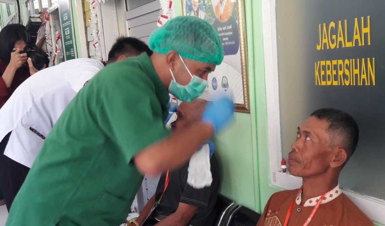 Ratusan pasien ikuti operasi katarak gratis di RST Soejono Magelang