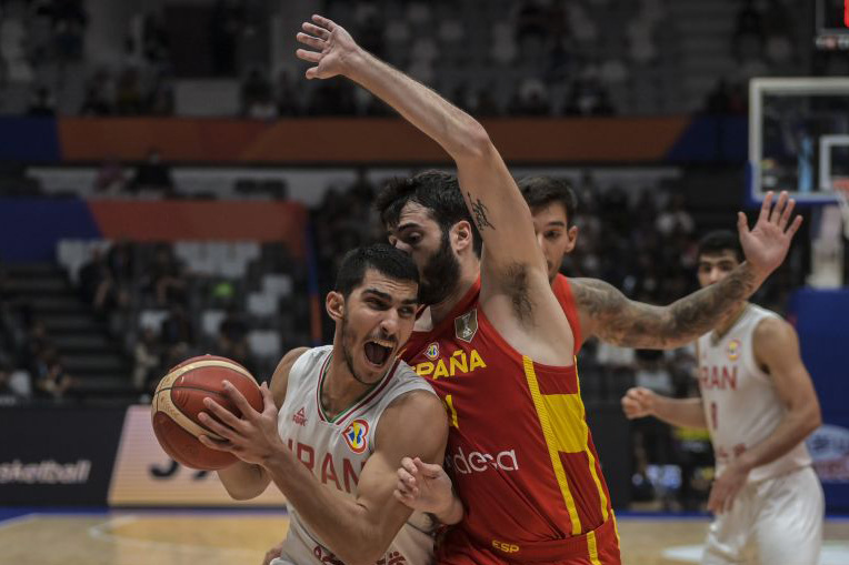 Spanyol sapu bersih tiga laga Grup G dengan kemenangan Spanyol sapu bersih tiga laga Grup G dengan kemenangan