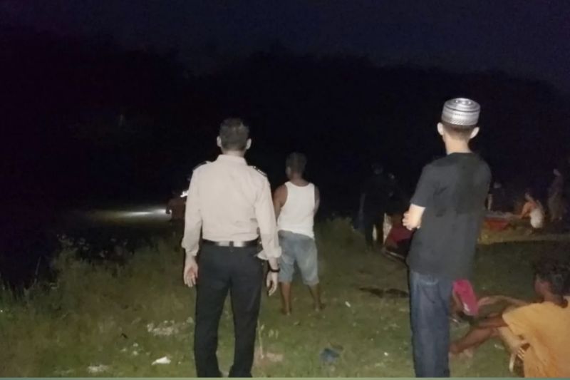 Tim penyelamat cari pekerja yang dilaporkan tenggelam di Sungai Kampar