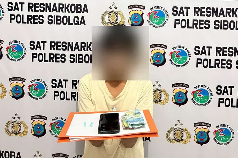 Polres Sibolga tangkap warga miliki pil ekstasi Polres Sibolga tangkap warga miliki pil ekstasi
