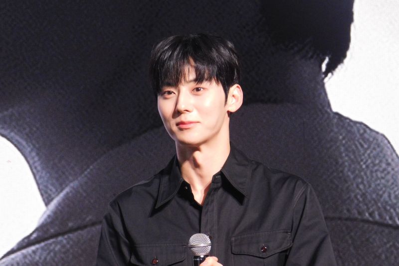 Bocoran Hwang Min-hyun tentang episode baru My Lovely Liar Bocoran Hwang Min-hyun tentang episode baru My Lovely Liar
