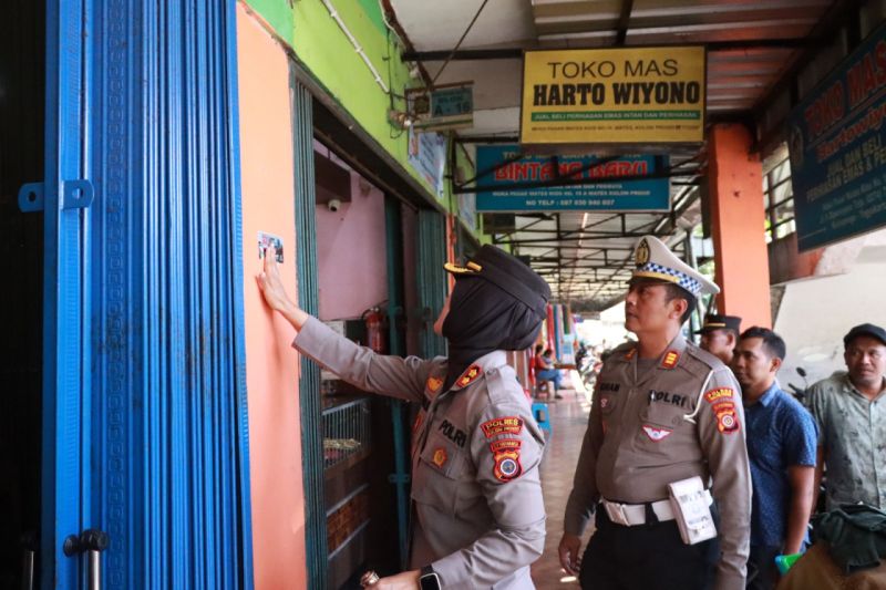 Polres Kulon Progo maksimalkan Hotline 110 jaga stabilitas keamanan Polres Kulon Progo maksimalkan Hotline 110 jaga stabilitas keamanan