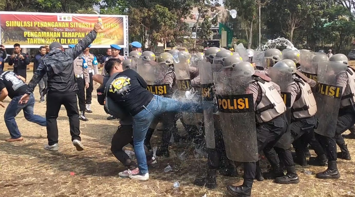 Seorang pendemo di Cianjur tertembak saat aksi