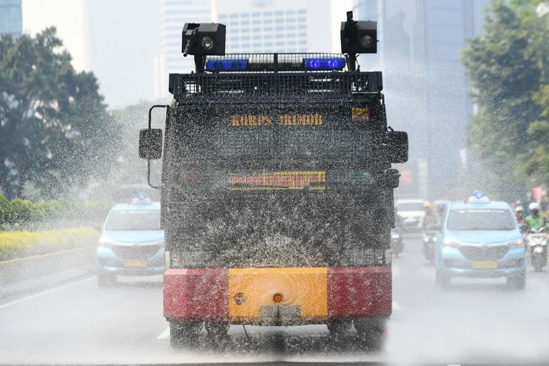 Pemkot Jaktim larang warga bakar sampah untuk tekan polusi udara Pemkot Jaktim larang warga bakar sampah untuk tekan polusi udara