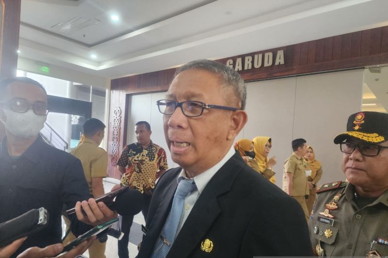 Gubernur Kalbar minta Pemda sanksi tegas pembakar lahan Gubernur Kalbar minta Pemda sanksi tegas pembakar lahan