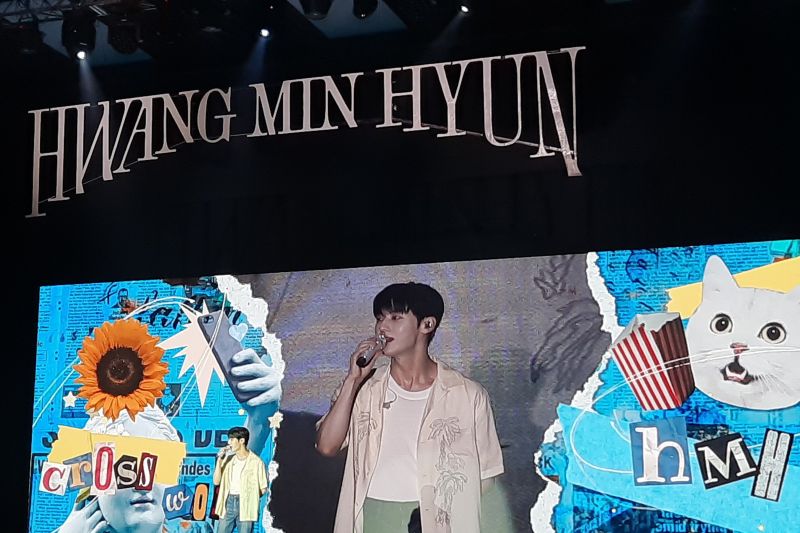 Hwang Min-hyun rayakan ulang tahun bersama penggemar Indonesia Hwang Min-hyun rayakan ulang tahun bersama penggemar Indonesia