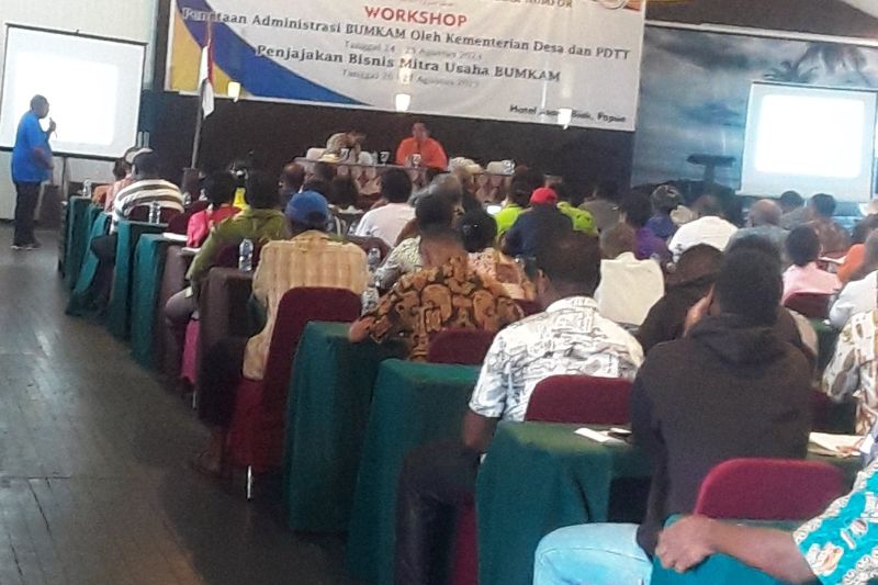 Pemkab Biak minta program dana kampung dikelola lebih terbuka