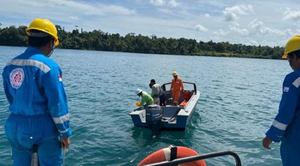 Kapal pengangkut BBM Pertamina tabrakan di wilayah perairan Sorong Kapal pengangkut BBM Pertamina tabrakan di wilayah perairan SorongÂ