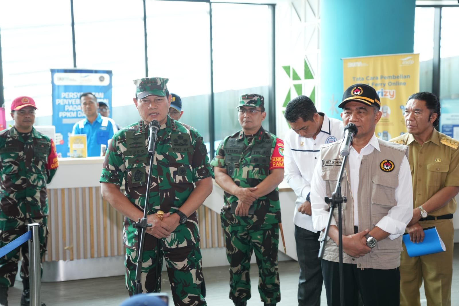 Jelang mudik, Panglima TNI minta pengelola pelayaran perhatikan keselamatan penyeberangan Jelang mudik, Panglima TNI minta pengelola pelayaran perhatikan keselamatan penyeberangan