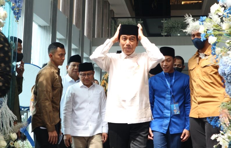 Urusan sepak bola bikin pusing dua minggu Urusan sepak bola bikin pusing dua minggu
