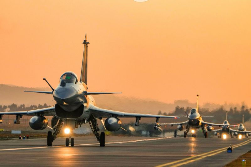 China latihan militer di dekat Taiwan, respons pertemuan Tsai-McCarthy China latihan militer di dekat Taiwan, respons pertemuan Tsai-McCarthy