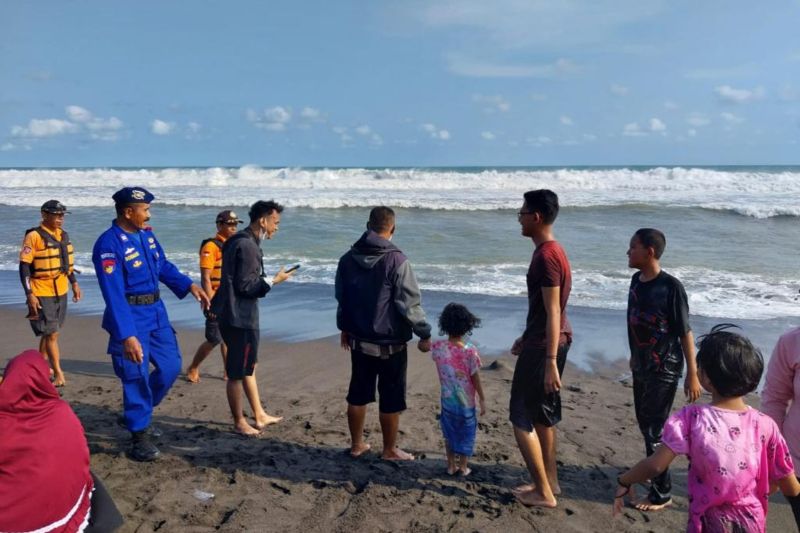 Polda DIY tingkatkan pengamanan objek wisata selama libur Lebaran Polda DIY tingkatkan pengamanan objek wisata selama libur Lebaran