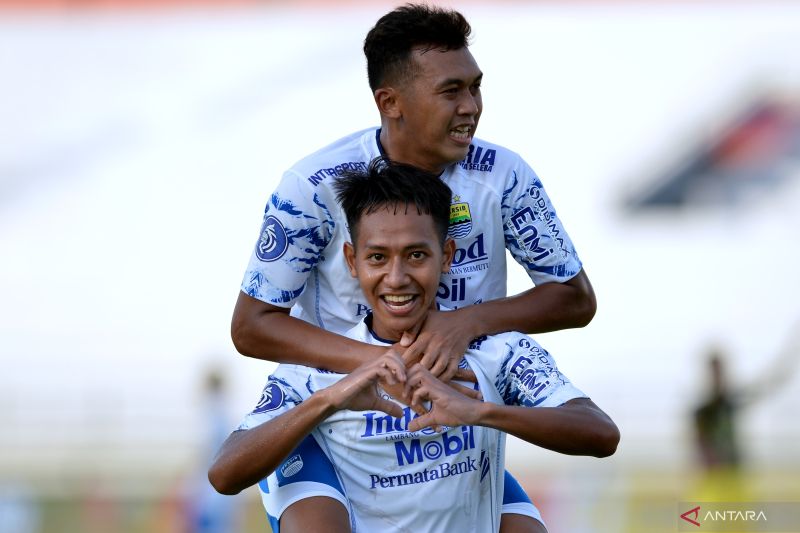 Persib Bandung perpanjang kontrak Beckham Putra hingga 2025 Persib Bandung perpanjang kontrak Beckham Putra hingga 2025