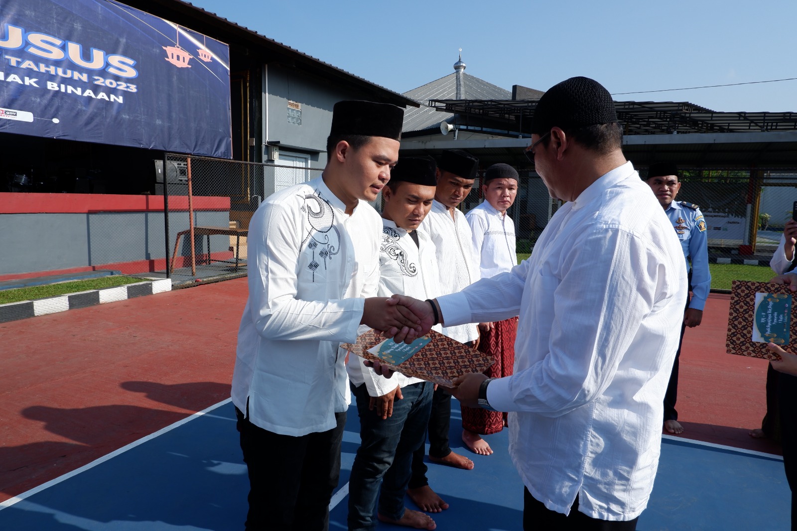 1.099 warga binaan Lapas Narkotika Bandung peroleh remisi Idul Fitri 1444 H 1.099 warga binaan Lapas Narkotika Bandung peroleh remisi Idul Fitri 1444 H