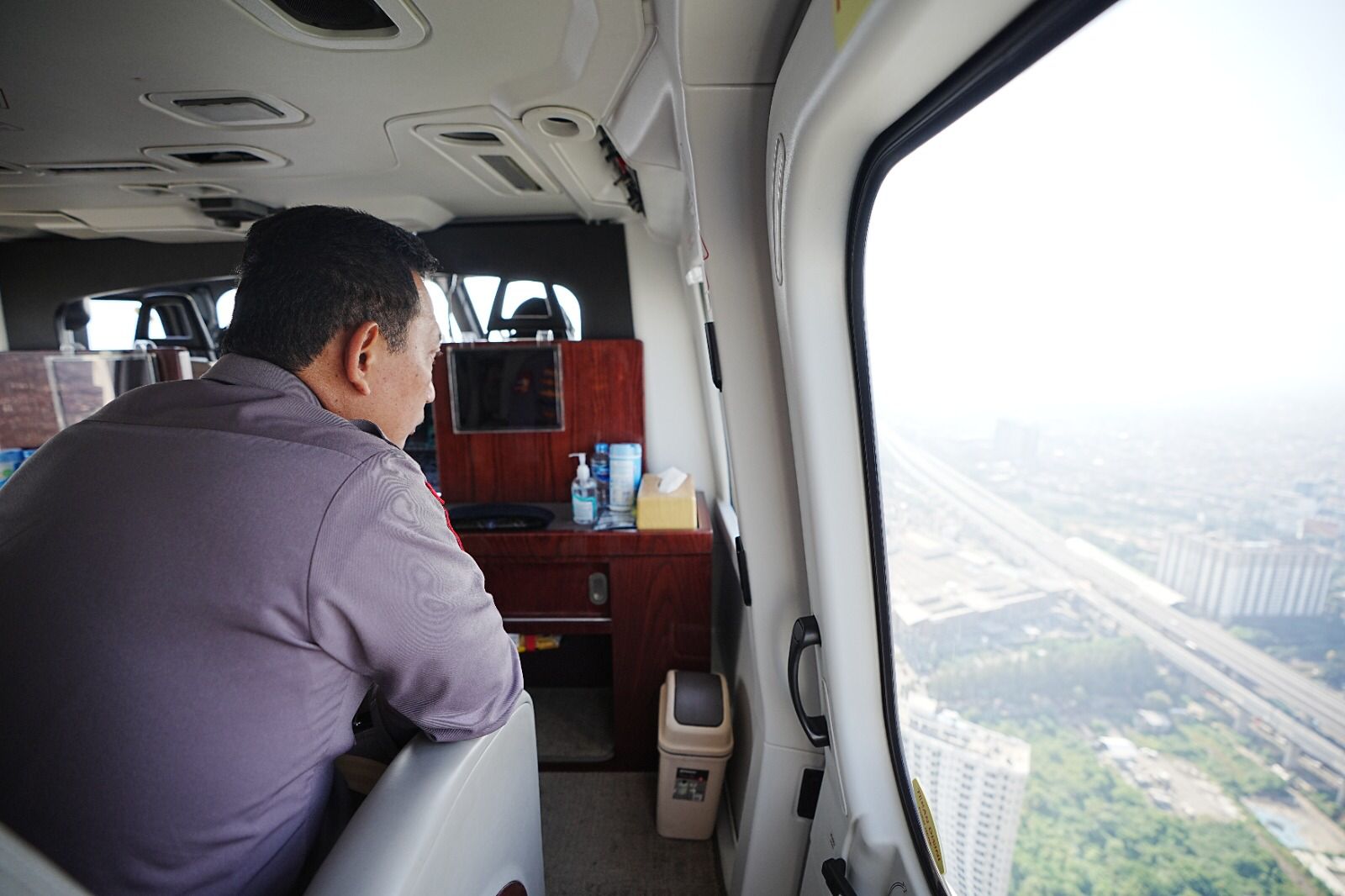 Naik heli, Kapolri pantau langsung arus mudik di jalan tol dan arteri Naik heli, Kapolri pantau langsung arus mudik di jalan tol dan arteri