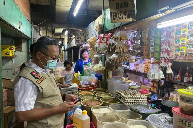 Satgas Pangan Polri pantau stok-harga bahan pokok usai Lebaran 2023 Satgas Pangan Polri pantau stok-harga bahan pokok usai Lebaran 2023