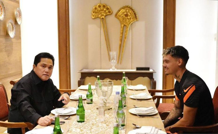 Shayne Pattynama sudah selesaikan urusan pindah federasi sepak bola Shayne Pattynama sudah selesaikan urusan pindah federasi sepak bola
