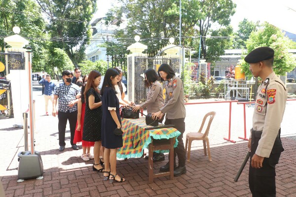 Turunkan 478 personel, Polda Sulut backup pengamanan ibadah Jumat Agung dan Paskah di Manado Turunkan 478 personel, Polda Sulut backup pengamanan ibadah Jumat Agung dan Paskah di Manado