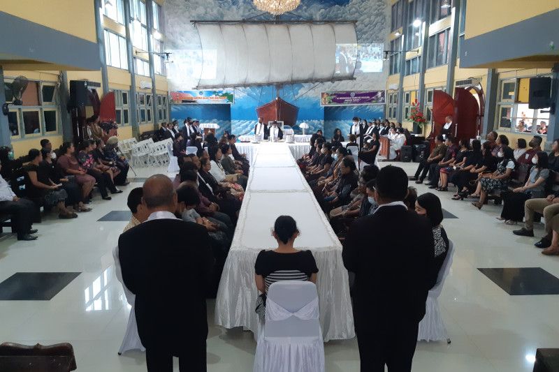 Jemaat GPI Elim Abepura rayakan Jumat Agung dengan Perjamuan Kudus Jemaat GPI Elim Abepura rayakan Jumat Agung dengan Perjamuan Kudus