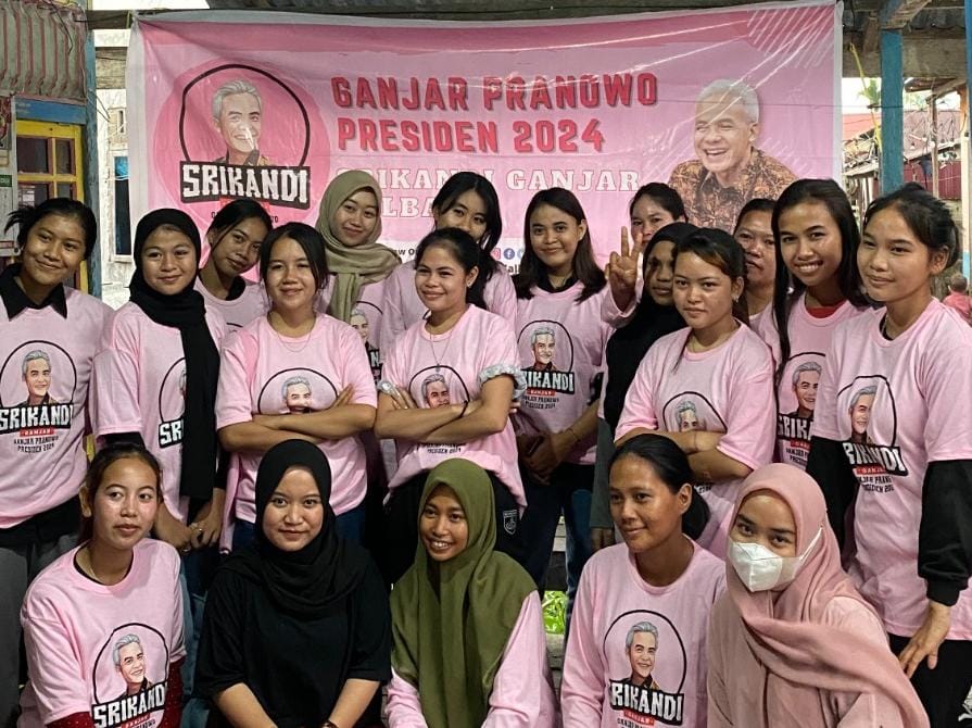 Srikandi Ganjar Kalbar ajak perempuan milenial berkunjung ke Wisata Kampung Nelayan 