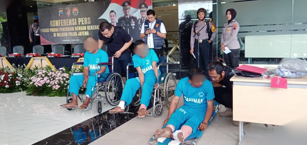 Polda Jateng bekuk tiga perampok berpistol